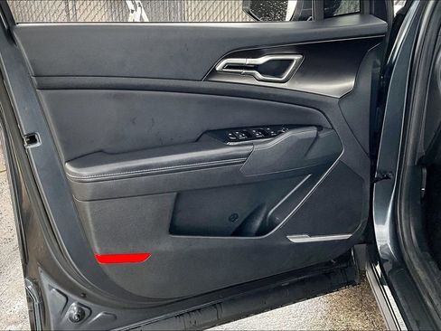 Used 2023 Kia Sportage EX FWD image 17