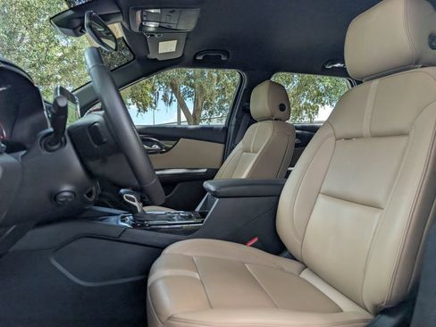 Used 2024 Chevrolet Blazer Premier w/ Enhanced Convenience Package FWD image 15