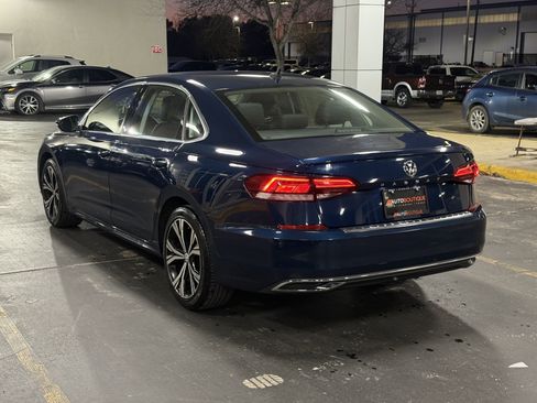 Used 2022 Volkswagen Passat 2.0T SE image 10