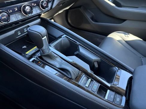 Used 2024 Honda Accord Touring image 24