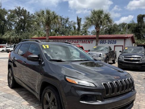 Used 2017 Jeep Cherokee 75th Anniversary FWD image 2