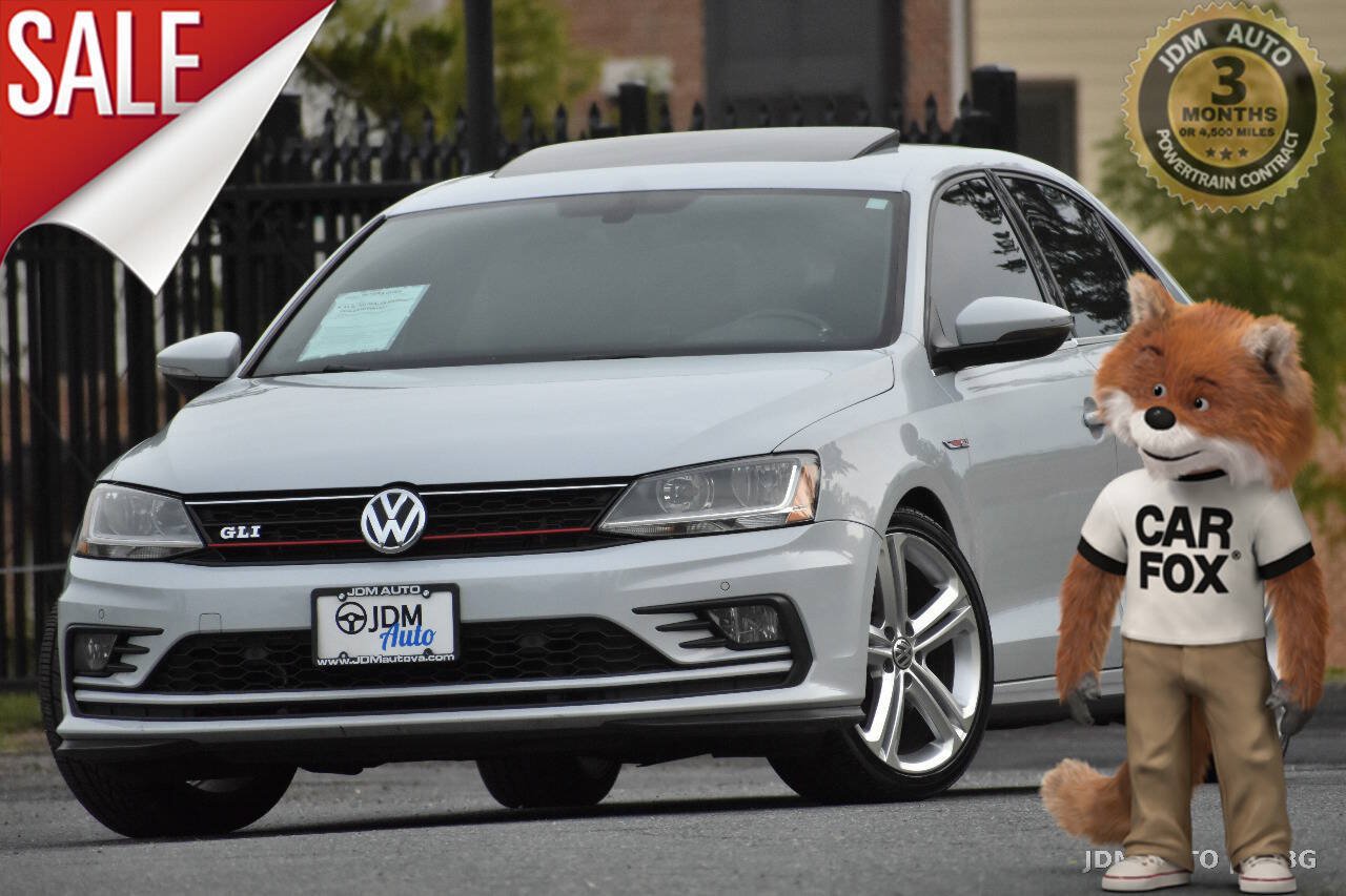 Used 2017 Volkswagen Jetta GLI FWD image 1