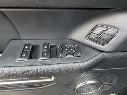 Used 2022 Ford Expedition XLT AWD/4WD image 14