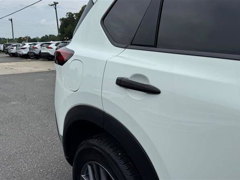 Used 2023 Nissan Rogue S AWD/4WD image 21