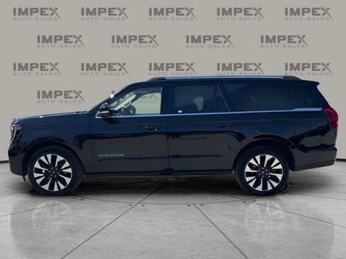Used 2025 Ford Expedition Max Platinum w/ Driver's Package AWD/4WD image 2