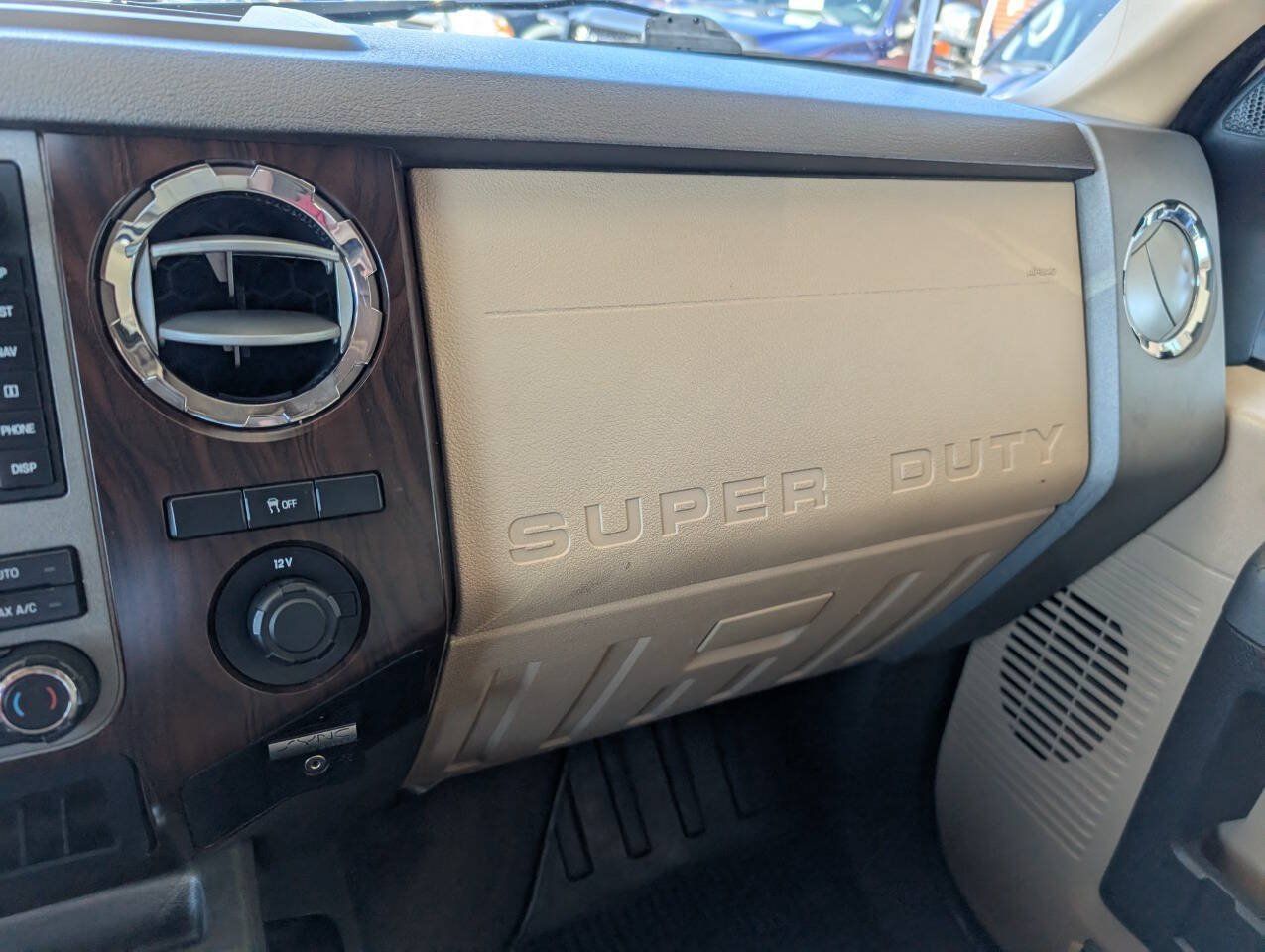 Used 2012 Ford F250 Lariat w/ Lariat Ultimate Pkg AWD/4WD image 28
