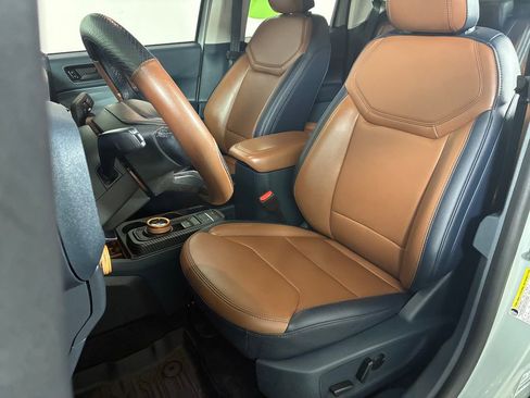 Used 2024 Ford Maverick Lariat image 22