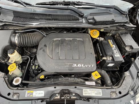 Used 2016 Dodge Grand Caravan SE w/ Quick Order Package 29E SE image 9