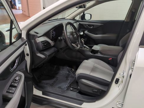 Certified 2025 Subaru Outback Premium AWD/4WD image 16