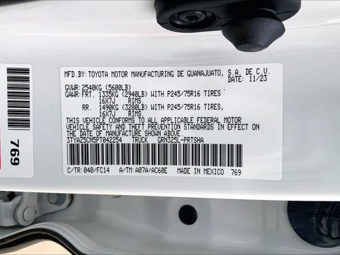 Used 2023 Toyota Tacoma SR5 RWD image 33