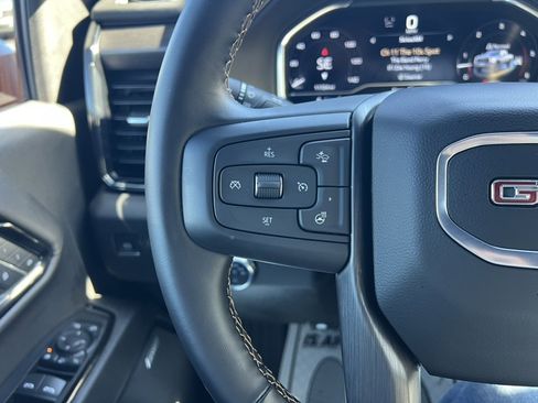 Used 2024 GMC Sierra 2500 AT4 w/ AT4 Preferred Package image 24