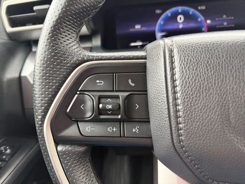 Used 2025 Toyota Tacoma TRD Off-Road AWD/4WD image 22