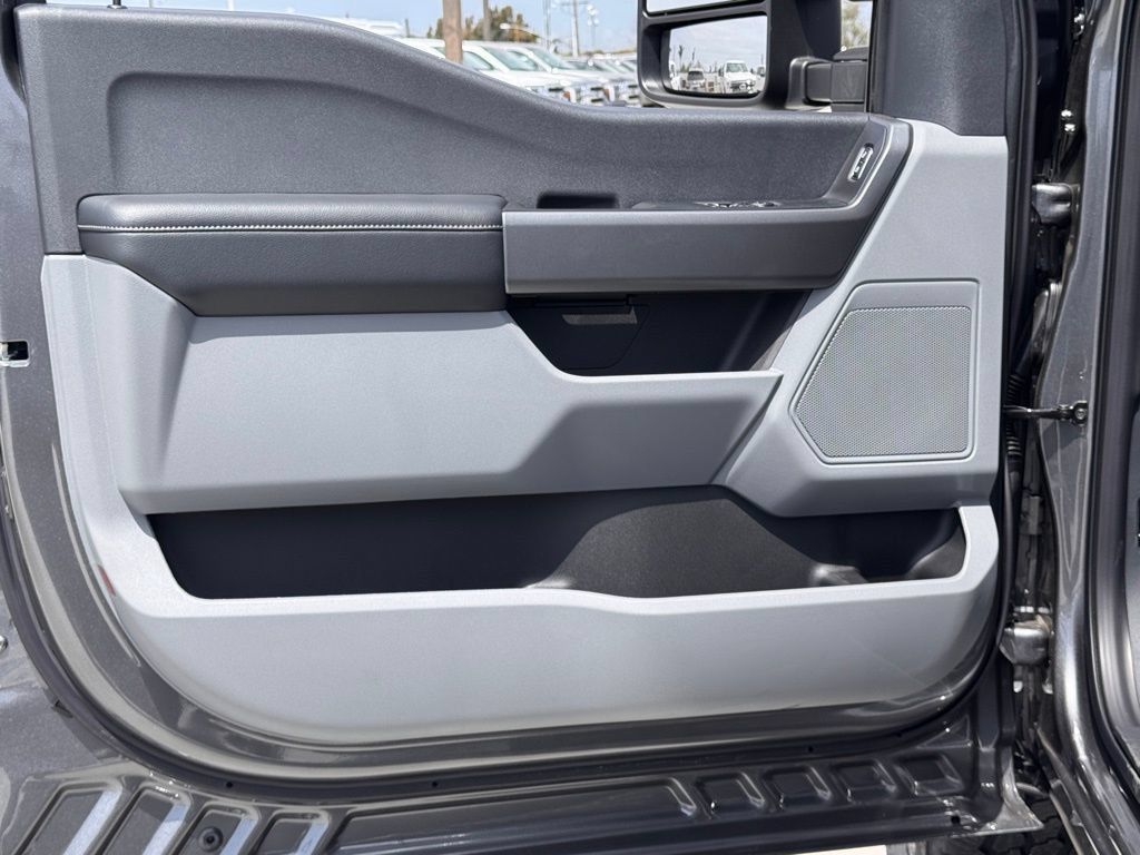 New 2025 Ford F350 XL w/ STX Appearance Package AWD/4WD image 16