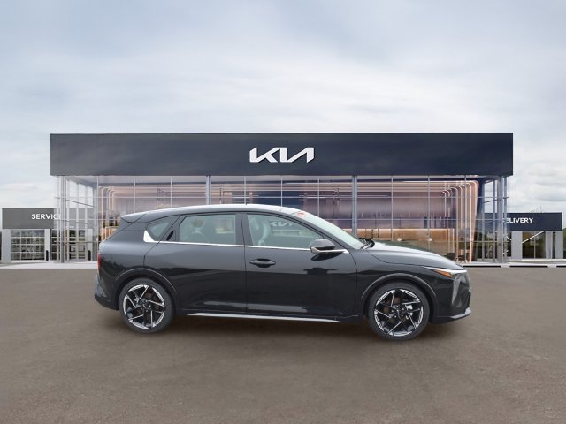 New 2026 Kia K4 EX w/ GT-Line Premium Package FWD image 2