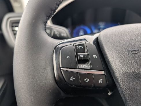 Used 2022 Ford Escape SEL w/ Technology Package image 13