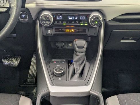 Used 2025 Toyota RAV4 XLE w/ Convenience Package image 40