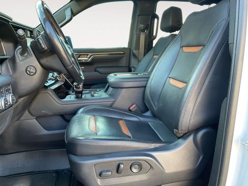 Used 2022 GMC Sierra 1500 AT4 AWD/4WD image 9