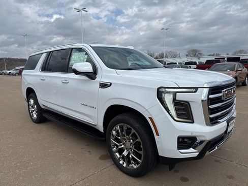 New 2026 GMC Yukon XL Elevation AWD/4WD image 1