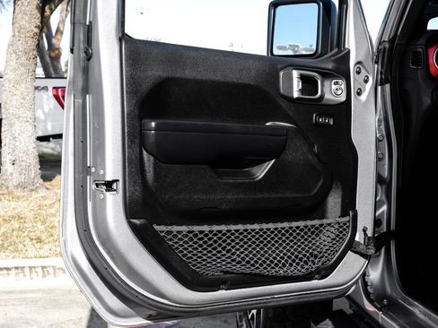 Used 2020 Jeep Wrangler Unlimited Rubicon image 43