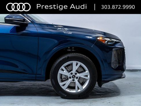 Used 2025 Audi Q5 Premium w/ Convenience Package image 13