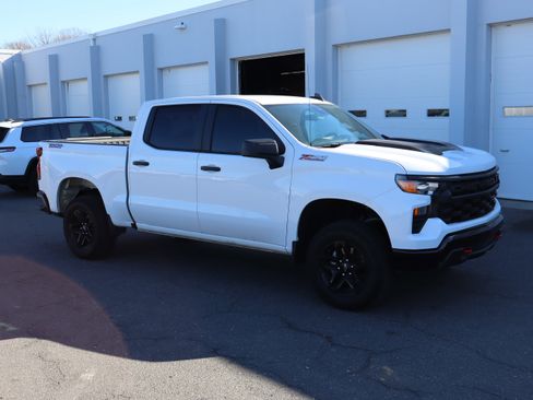 Certified 2024 Chevrolet Silverado 1500 Custom Trail Boss image 2