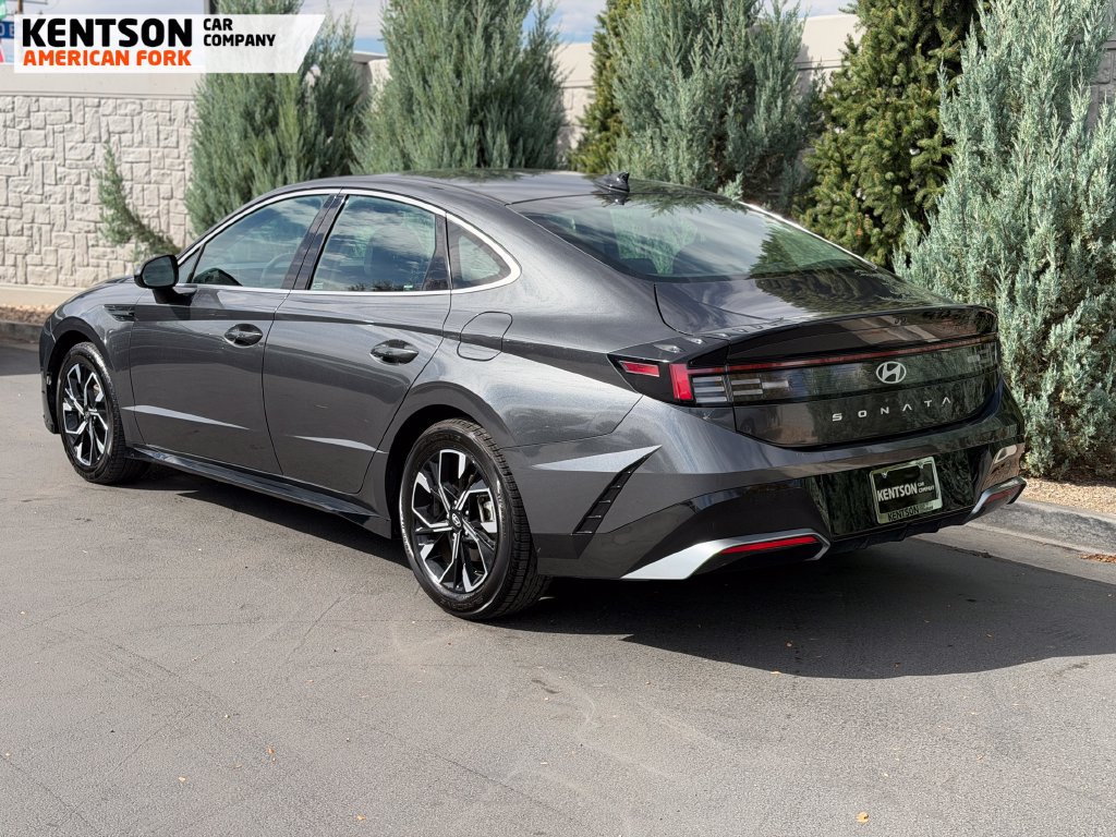 Used 2025 Hyundai Sonata SEL FWD image 5