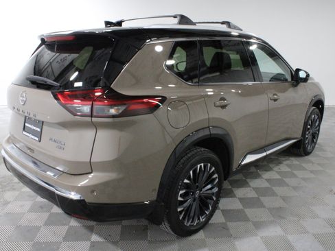 Used 2024 Nissan Rogue Platinum w/ Platinum Premium Package AWD/4WD image 27
