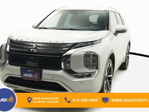 Used 2022 Mitsubishi Outlander SEL image 4