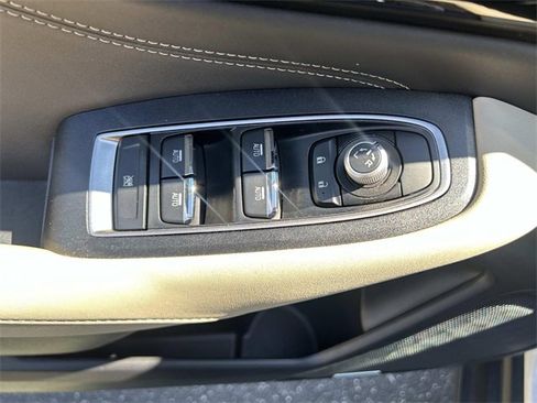 Used 2020 Subaru Outback Limited image 11