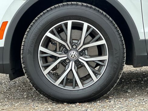 Certified 2021 Volkswagen Tiguan S FWD image 25