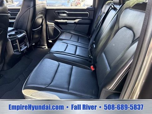 Used 2023 RAM 1500 Laramie AWD/4WD image 15