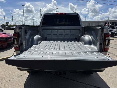 Used 2022 RAM 2500 Laramie w/ Night Edition AWD/4WD image 8