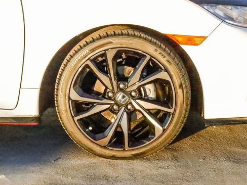 Used 2019 Honda Civic Sport image 10