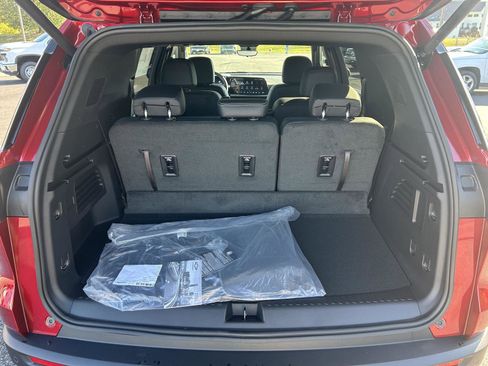 New 2026 Chevrolet Traverse LT w/ Driver Confidence Package image 32