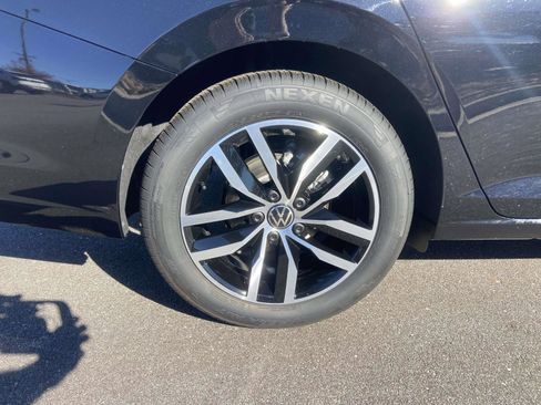 New 2026 Volkswagen Jetta SE FWD image 11
