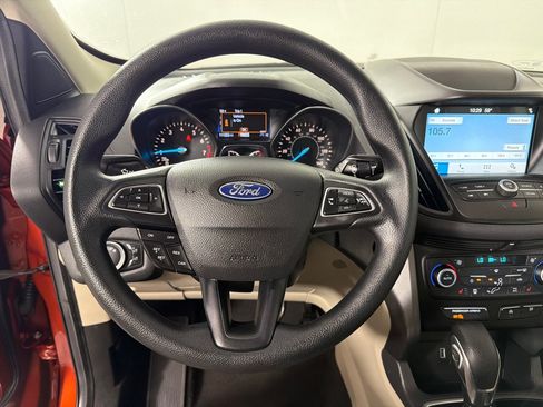 Used 2019 Ford Escape SE FWD image 14