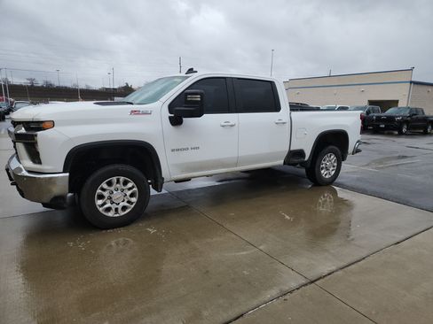 Used 2023 Chevrolet Silverado 2500 LT w/ All Star Edition image 7