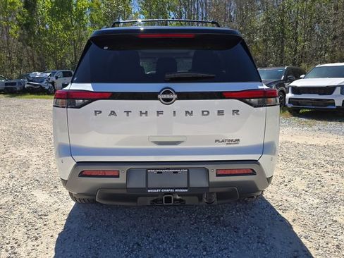 New 2026 Nissan Pathfinder Platinum w/ Cargo Package image 7