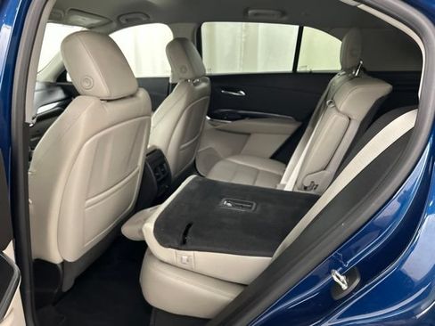 Used 2019 Cadillac XT4 Luxury w/ Cold Weather Package AWD/4WD image 23