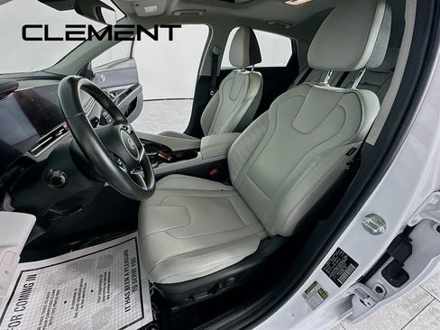 Used 2024 Hyundai Elantra Limited FWD image 31