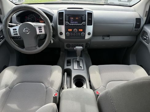 Used 2018 Nissan Frontier SV RWD image 13