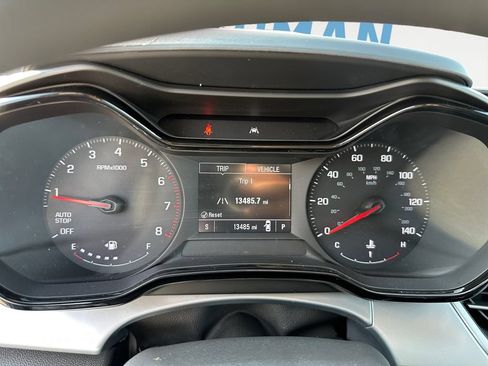 Used 2025 Chevrolet Trax LS w/ LS Convenience Package FWD image 17