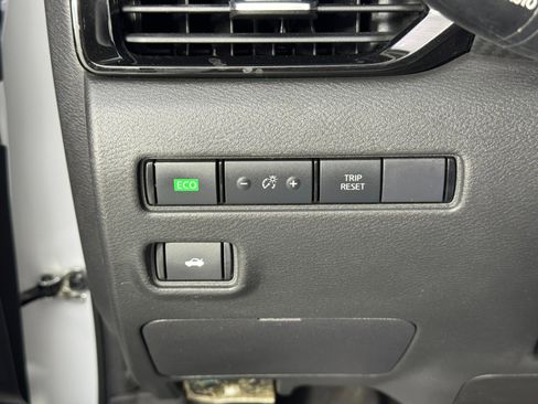 Used 2023 Nissan Sentra SV w/ All-Weather Package image 16