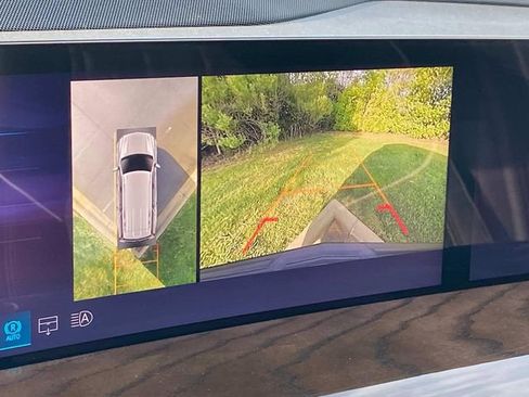 Used 2026 Cadillac Escalade Platinum Sport image 26