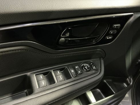 Used 2024 Honda Odyssey Touring image 16