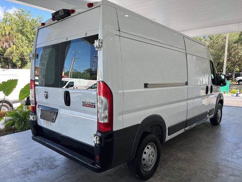 Used 2014 RAM ProMaster 2500 w/ Interior Convenience Group image 5