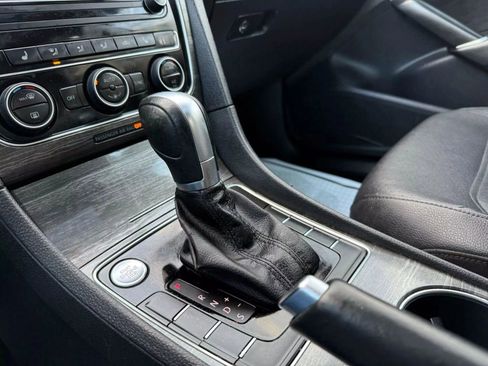 Used 2017 Volkswagen Passat 1.8T SE image 44