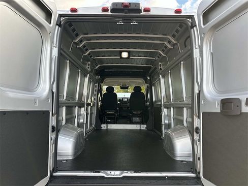 New 2026 RAM ProMaster 2500 w/ Convenience Group image 9