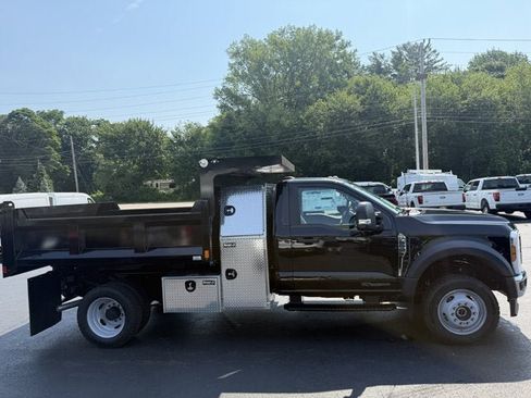 New 2026 Ford F550 4x4 Regular Cab Super Duty image 4