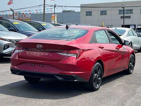 Certified 2023 Hyundai Elantra SEL FWD image 5